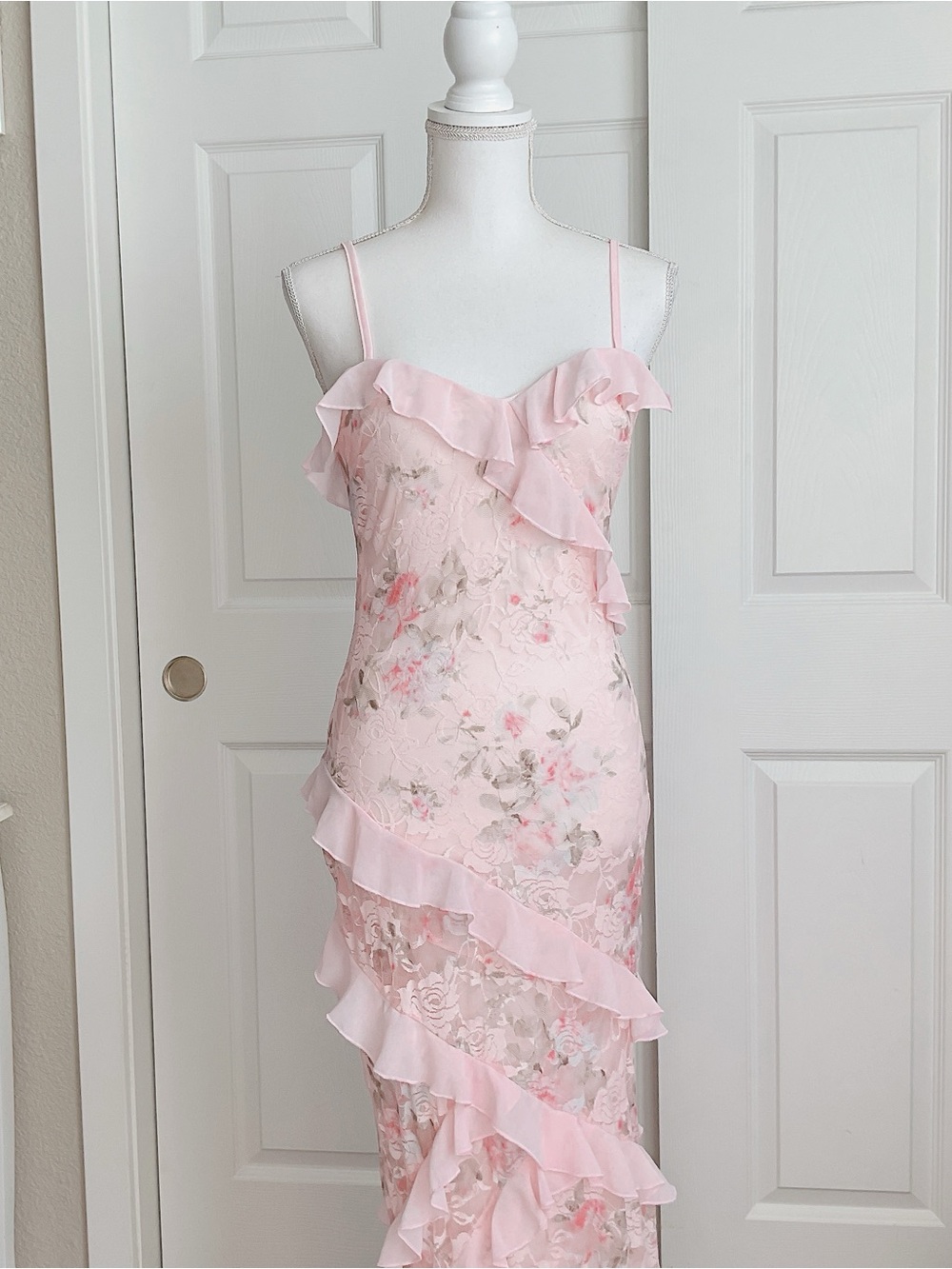 Cider pink ruffle floral lace maxi dress - Picture 7 of 8